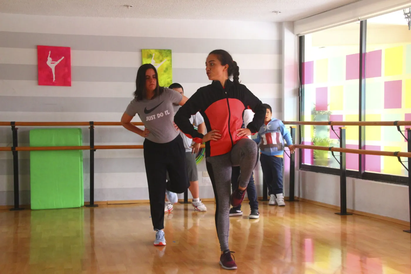Clase de danza de PRAI en el estudio